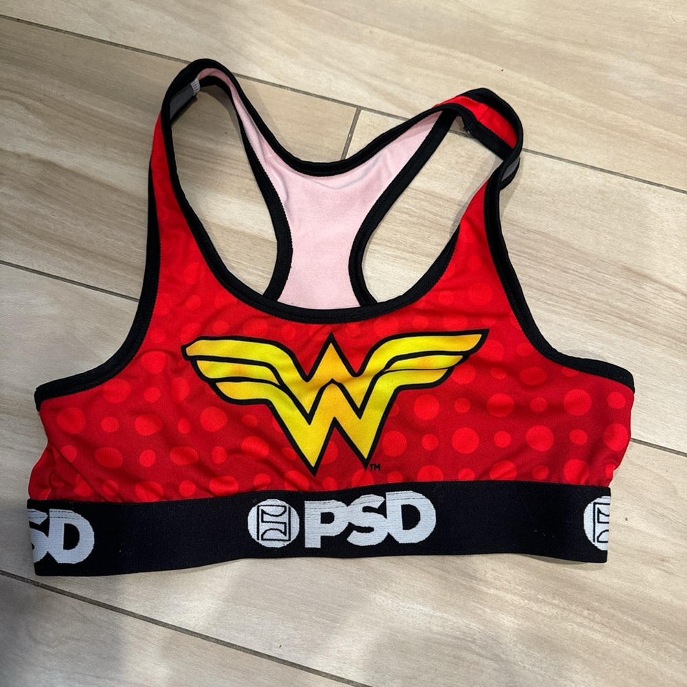 PSD wonder women bra size small fits like XS
perfect condition